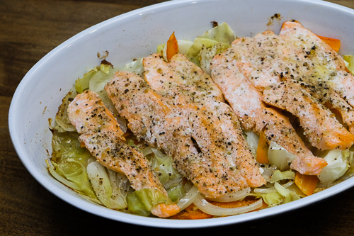 鮭とたっぷり野菜のホイル焼き・レモンペッパー＆バター風味
