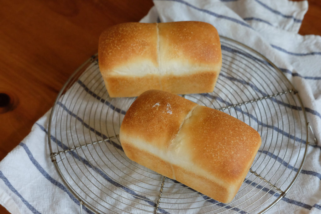 ミニサイズの食パン