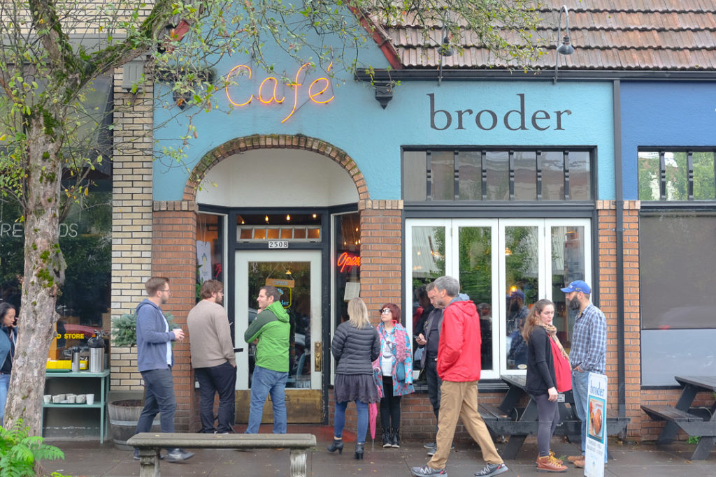 Cafe Broder