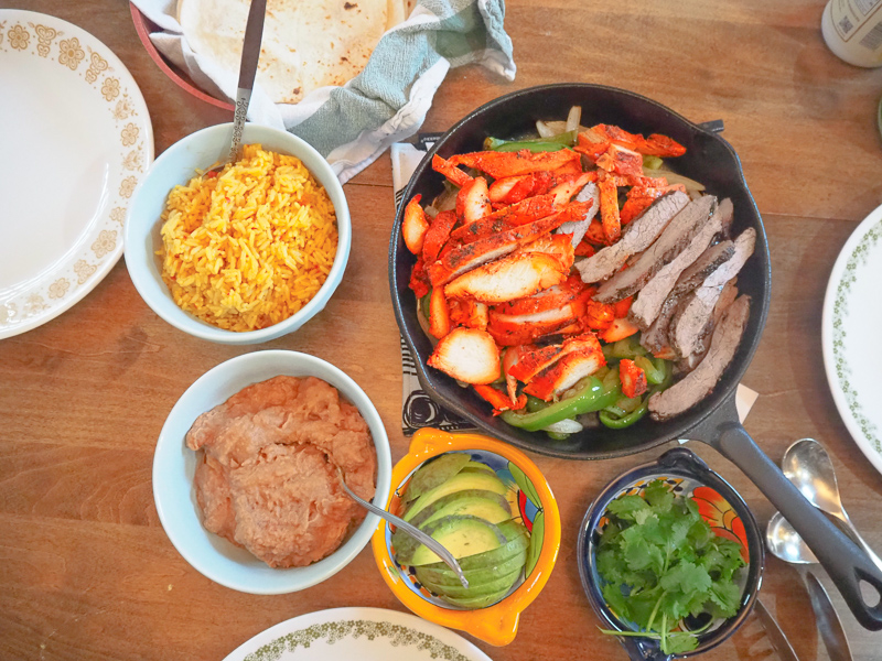 メキシコ料理の日 ビーフ チキンの ファヒータ ディナー ３６５日 おいしいものだけ