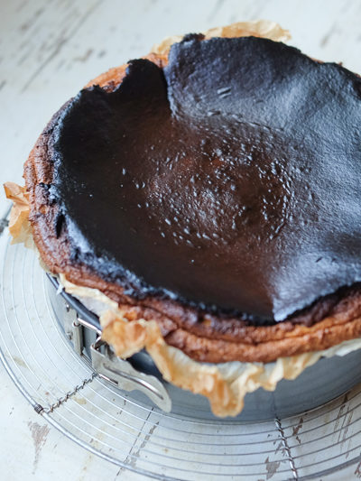 バスクチーズケーキ