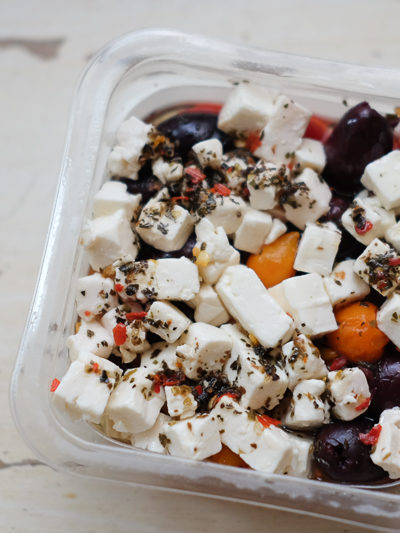 フェタ、オリーブ、スイートペッパー